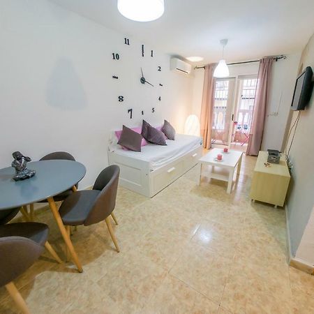 Homely Apartments Loft Τορεβιέχα Εξωτερικό φωτογραφία